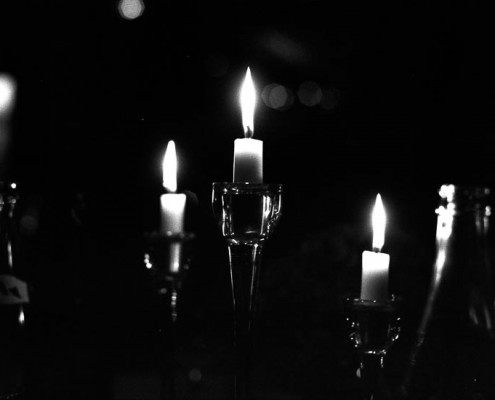 Pellicule noir et blanc - appareil photo argentique- bougies clair obscur